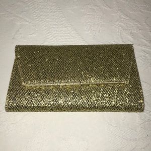 Gold glitter evening- perfect for holiday parties!